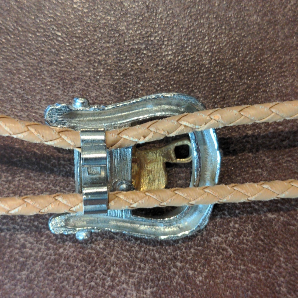 Vintage Western Bolo Necktie w/ Golden Saddle & Silvertone Stirrup Sliding Clip - Picture 3 of 9